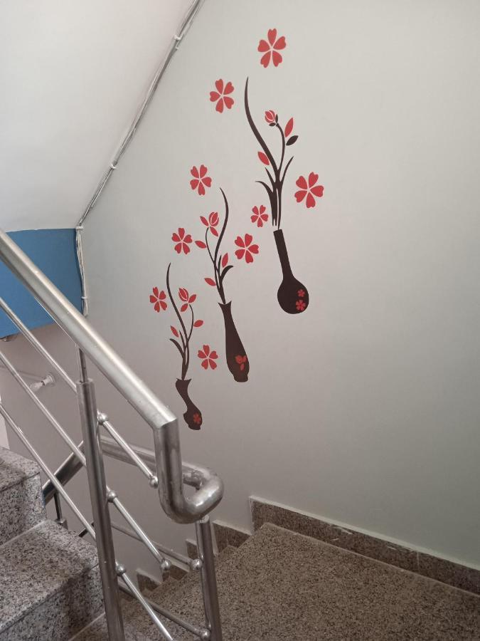 Triple1 Hostel & Homestay Рішикеш Екстер'єр фото