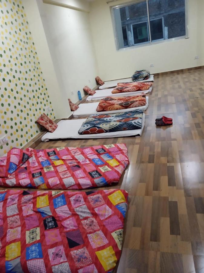 Triple1 Hostel & Homestay Рішикеш Екстер'єр фото